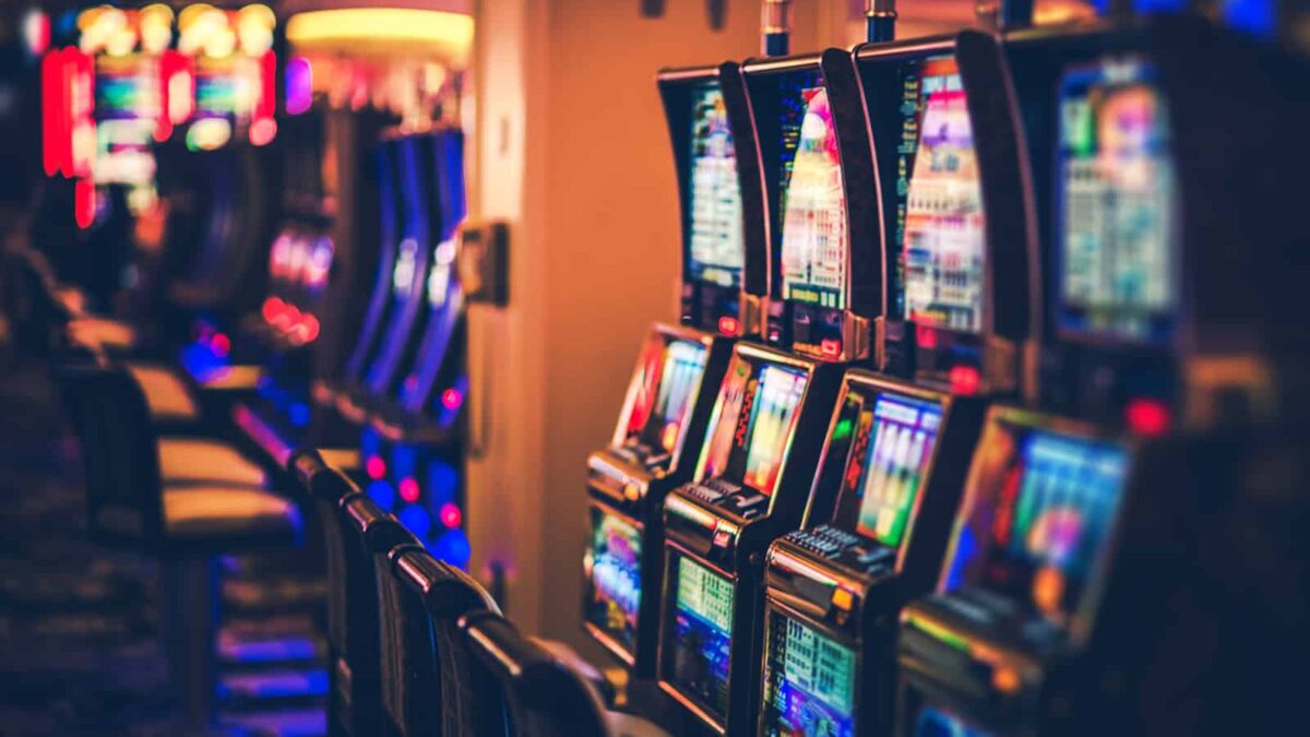 Online Slots in Detail- How to Play Wisely