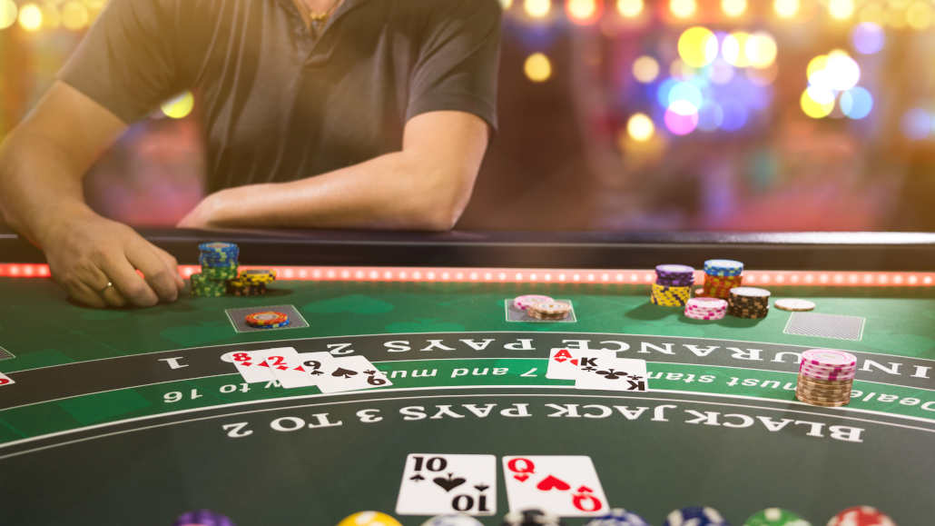 How Online Casinos Work Behind the Scenes