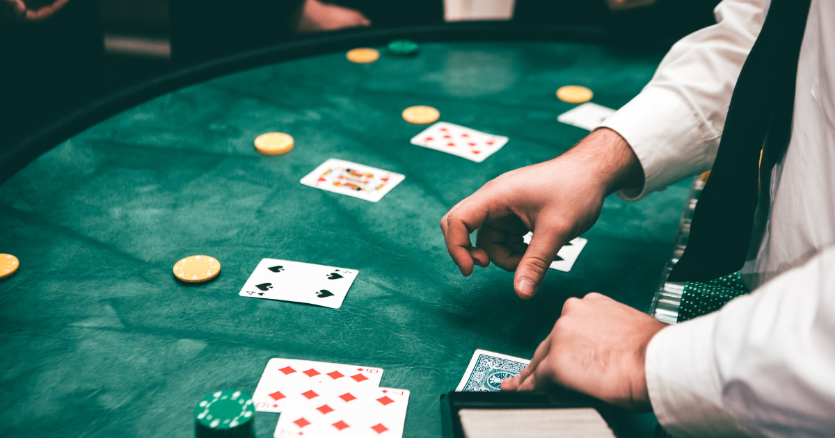 Basic Blackjack Strategy Everyone Should Learn